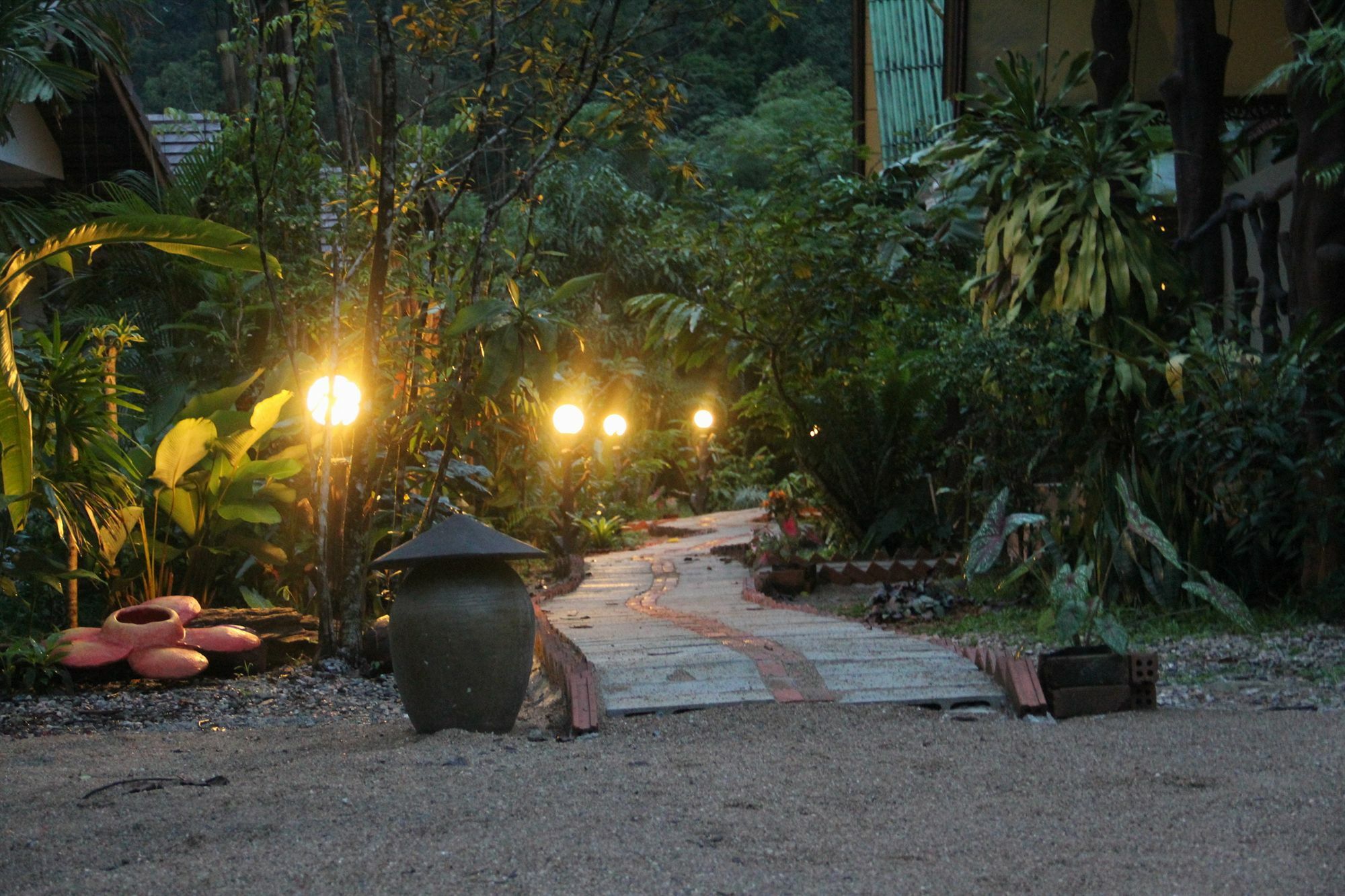 Khao Sok Green Valley Resort - Sha Certified Khao Sok National Park Экстерьер фото
